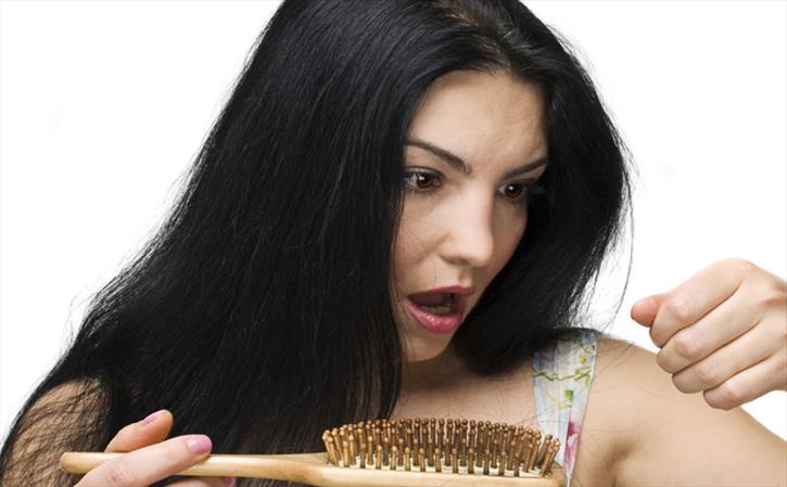 Having Hair Loss Problem? Main Causes of Hair Loss